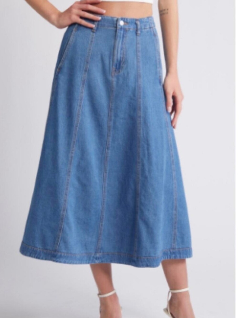 NWT Vero Moda Women's medium blue denim midi skirt, size: L